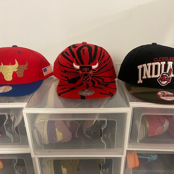 Mitchell & Ness Red and Black Bulls Hat - Picture 5 of 5